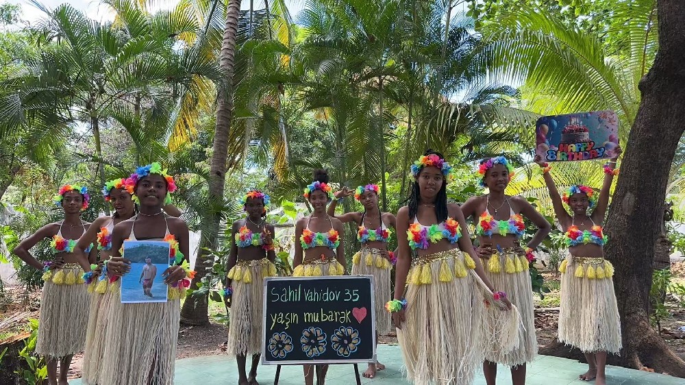 African yellow grass skirt beauty blessing video